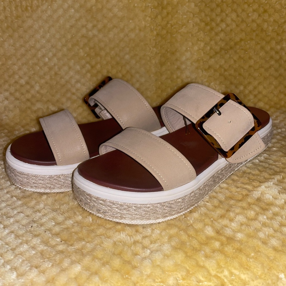 MIA brand platform sandals! NWOT